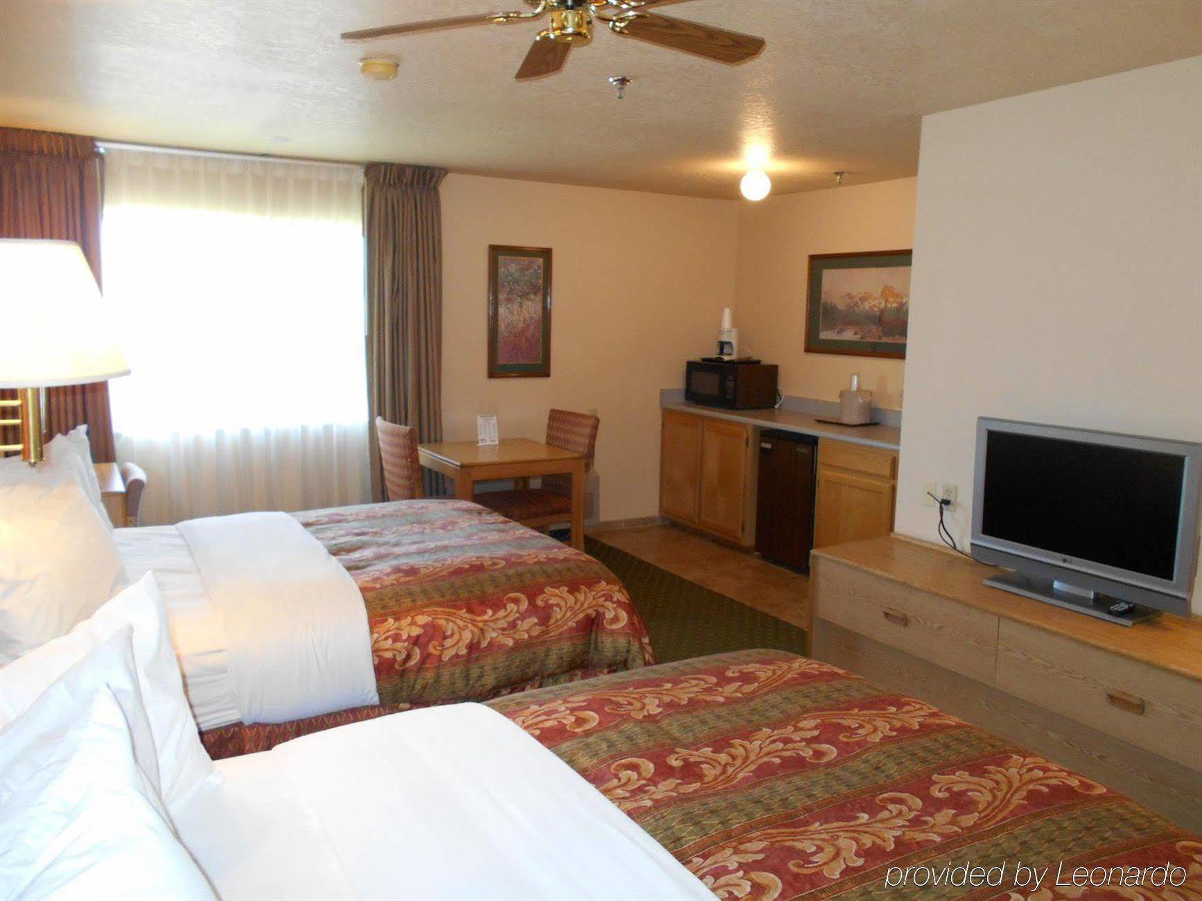 Alpine Inn & Suites Гънисън Екстериор снимка