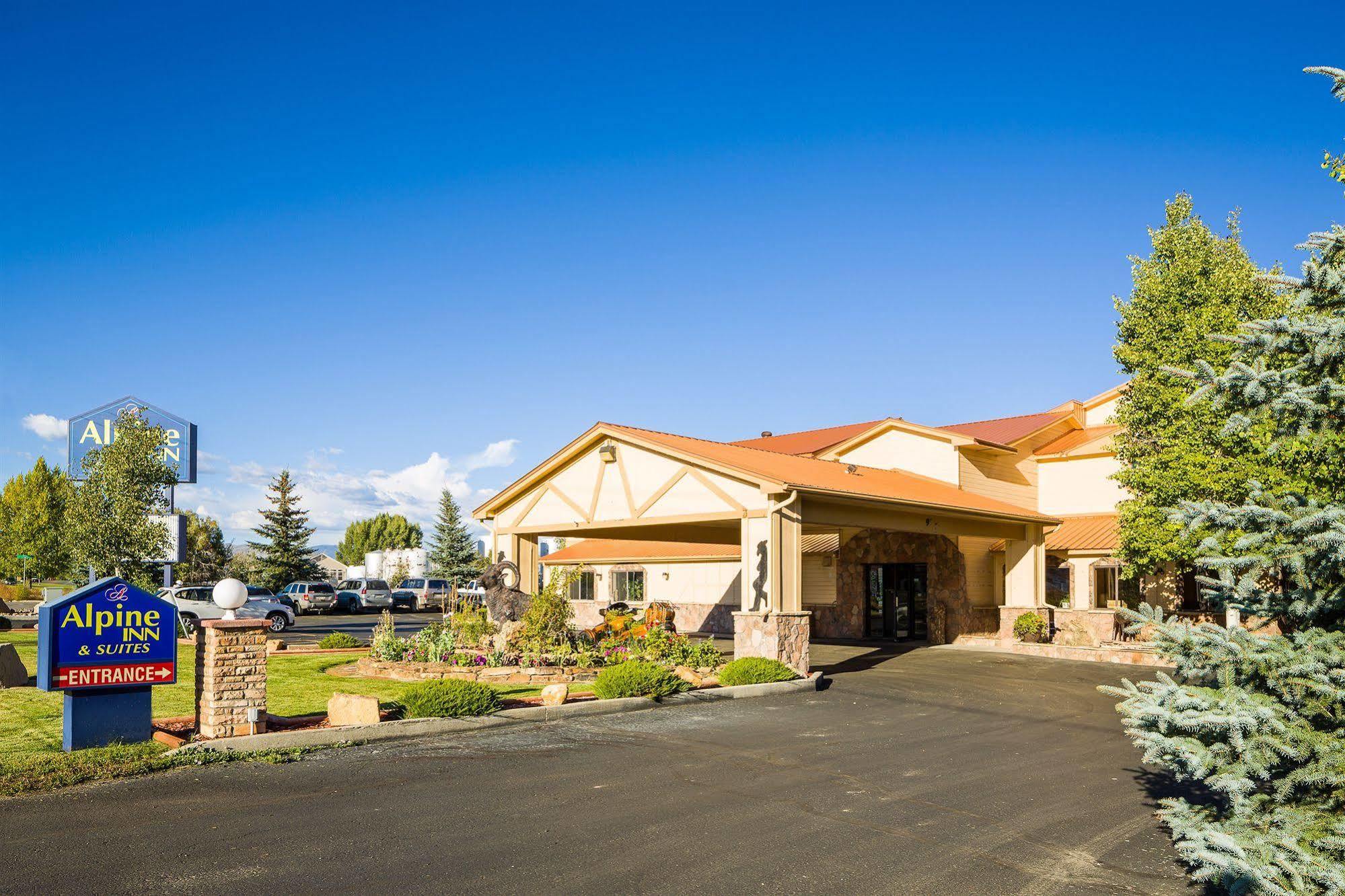 Alpine Inn & Suites Гънисън Екстериор снимка