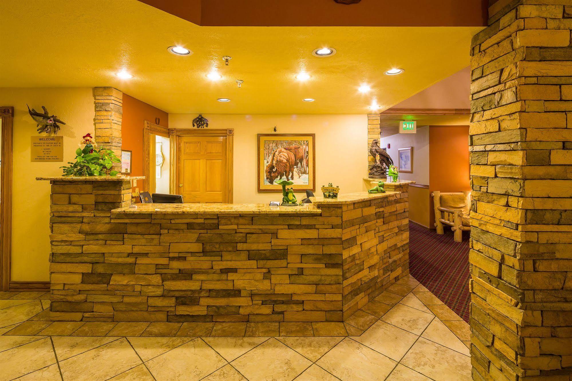 Alpine Inn & Suites Гънисън Екстериор снимка