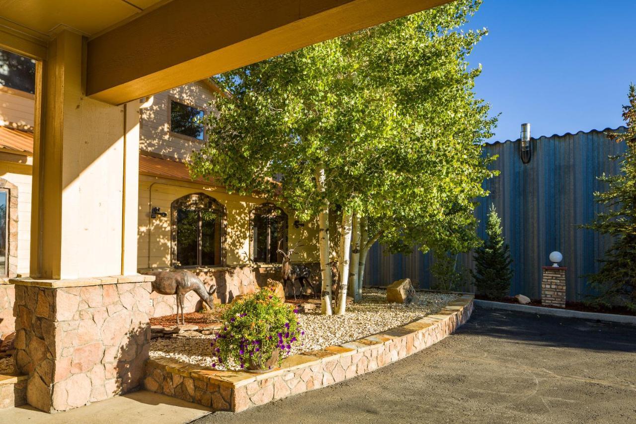 Alpine Inn & Suites Гънисън Екстериор снимка