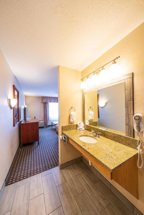 Alpine Inn & Suites Гънисън Екстериор снимка