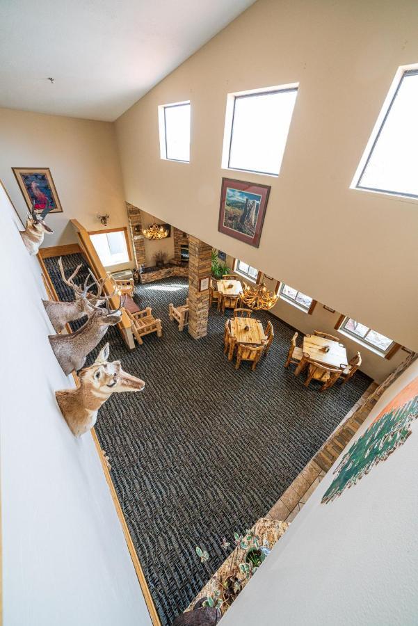 Alpine Inn & Suites Гънисън Екстериор снимка