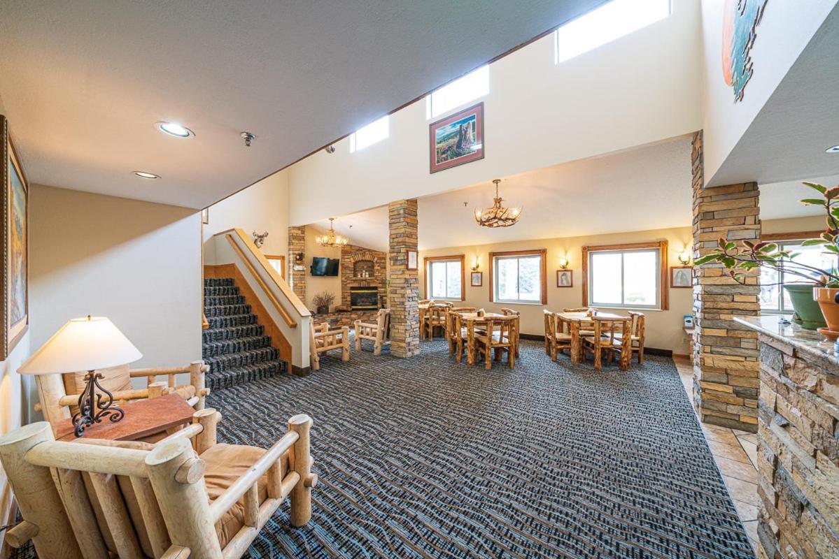 Alpine Inn & Suites Гънисън Екстериор снимка