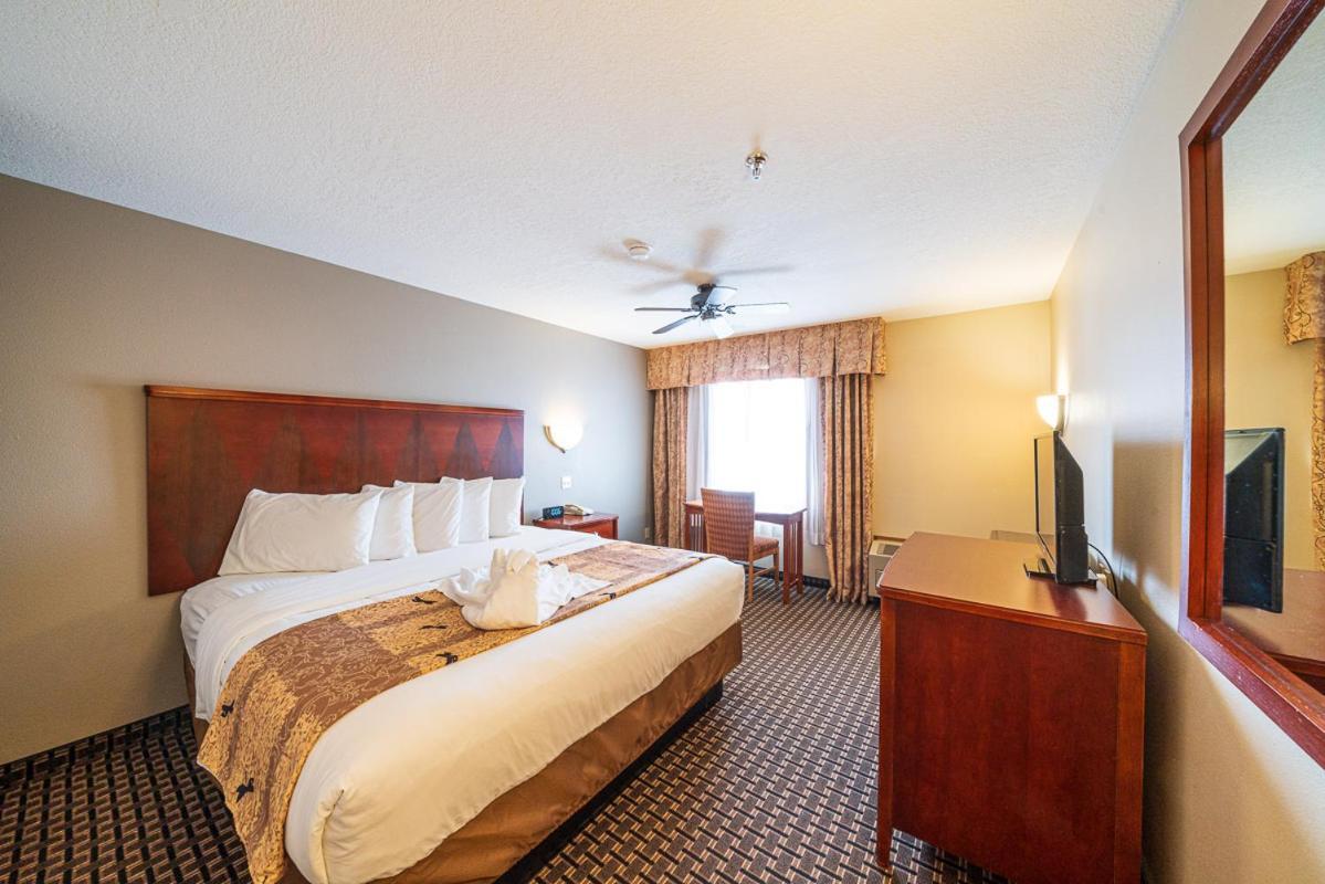 Alpine Inn & Suites Гънисън Екстериор снимка